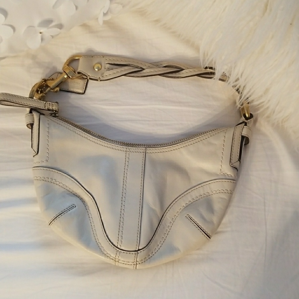 coach handbag authentic!